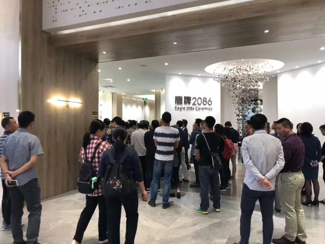 佛山陶博会期间，8000㎡鹰牌2086“艺术馆”火爆现场，快来这个神奇的地方一探究竟！