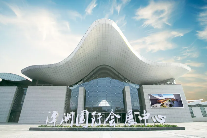 鹰牌2086携手雅克·考夫曼，一起体验跨越百年的“金砖”之旅