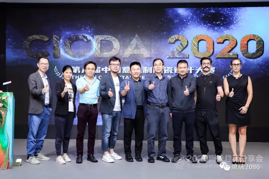 又双叒获金奖啦！三代水墨京砖三个金奖！