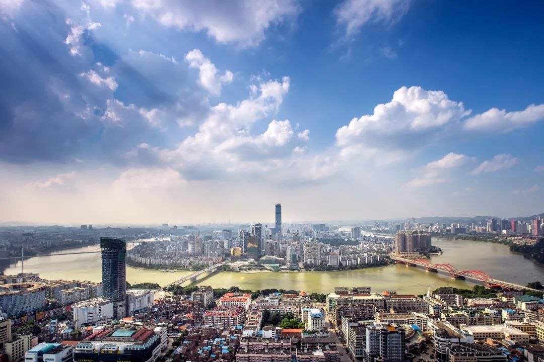 百年工业城市里的生活美学 | 广西柳州店