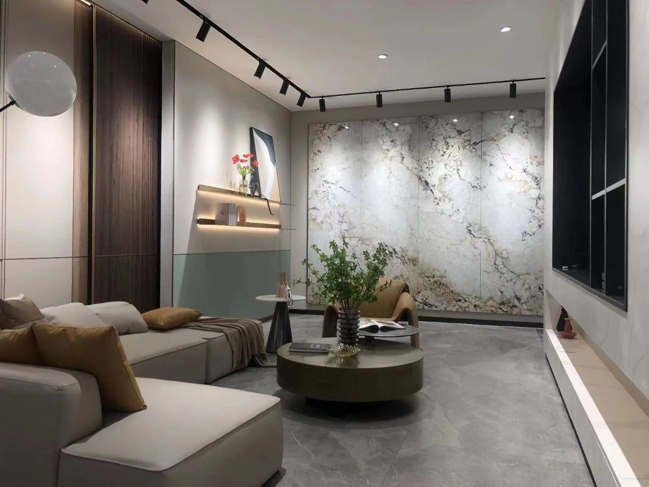 共谋发展 创富未来 | 终端标准升级，打造独属鹰牌2086的“现代东方美学”(图27)