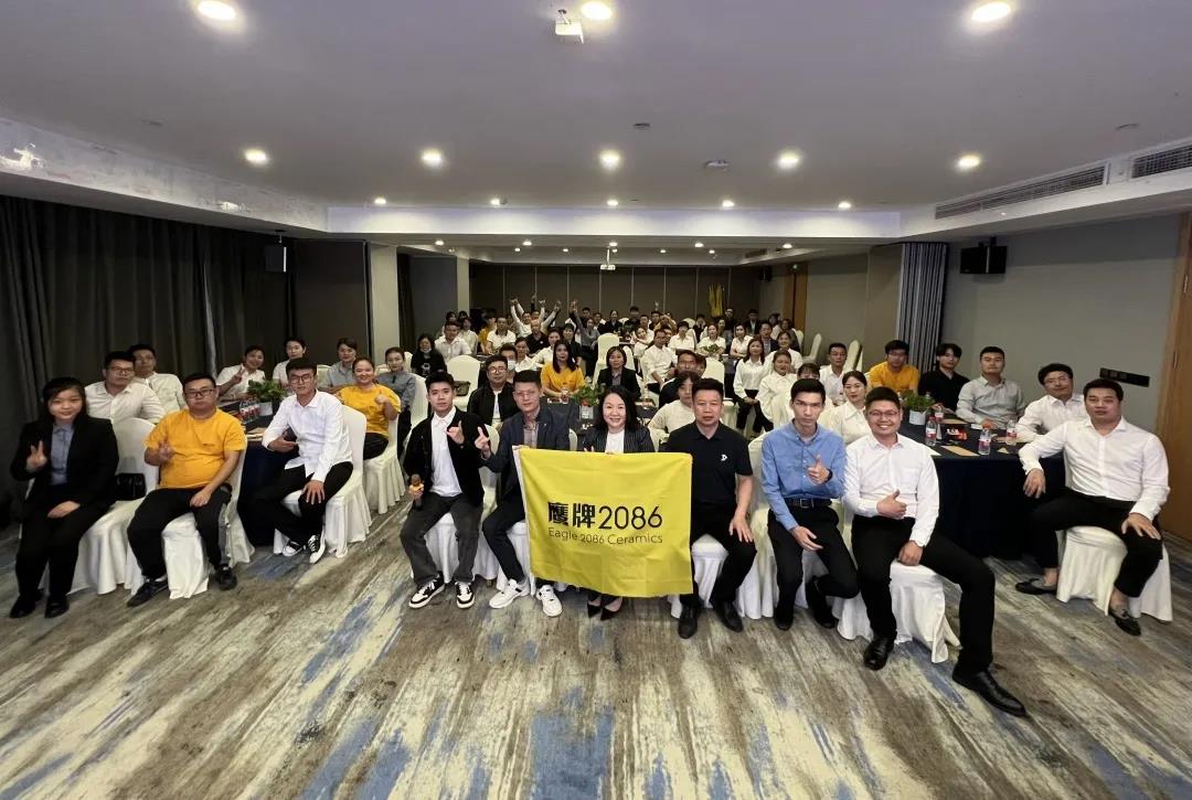 十一月终端快报 | 鹰牌2086设计营销华东区域联动圆满收官！