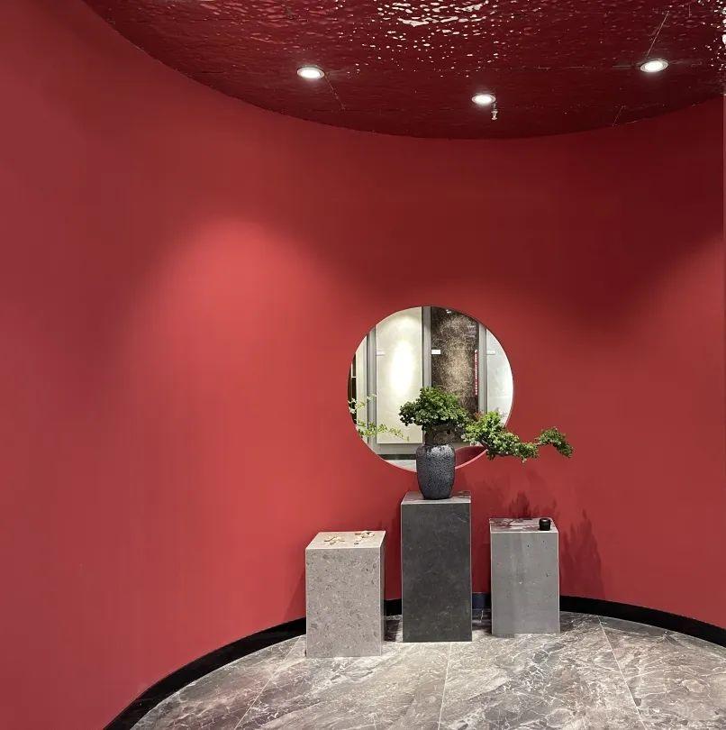 迎四方宾客，来一醉方休。  ——《青岛，有海量》   ▲图源网络    青岛，一个让人上头的城市。红瓦绿树，碧海蓝天，是它的灵魂底色。梁实秋在《忆青岛》里说，青岛是当得上“春有百花秋有月，夏有凉风冬有(图22)