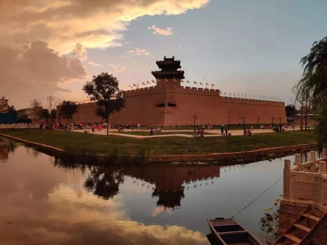 古城里的新地标 | 鹰牌2086河南安阳店(图3)