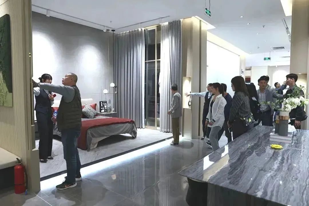 【踔厉奋发,聚力前行】广州团队前往鹰牌2086总部参观学习(图3) 【踔厉奋发,聚力前行】广州团队前往鹰牌2086总部参观学习(图3)
