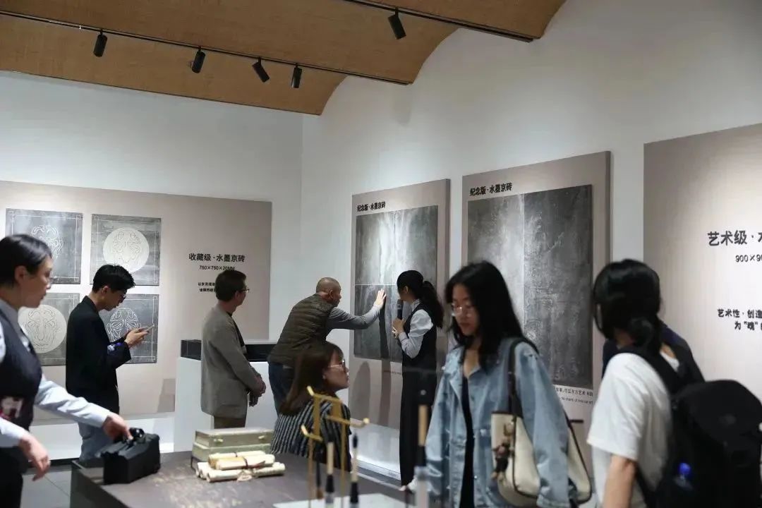 【踔厉奋发,聚力前行】广州团队前往鹰牌2086总部参观学习(图19) 【踔厉奋发,聚力前行】广州团队前往鹰牌2086总部参观学习(图19)