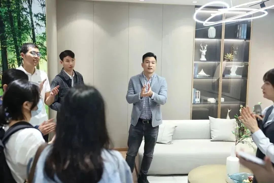 【踔厉奋发,聚力前行】广州团队前往鹰牌2086总部参观学习(图15) 【踔厉奋发,聚力前行】广州团队前往鹰牌2086总部参观学习(图15)