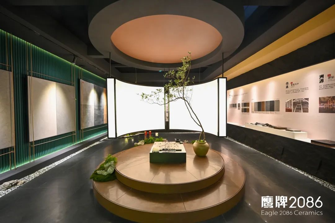 院藏东方·意趣棋间｜鹰牌2086携「玩家级·水墨京砖」亮相2024广州设计周(图26)