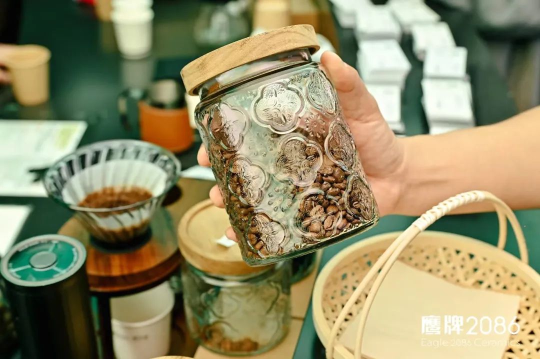 院藏东方·意趣棋间｜鹰牌2086携「玩家级·水墨京砖」亮相2024广州设计周(图25)